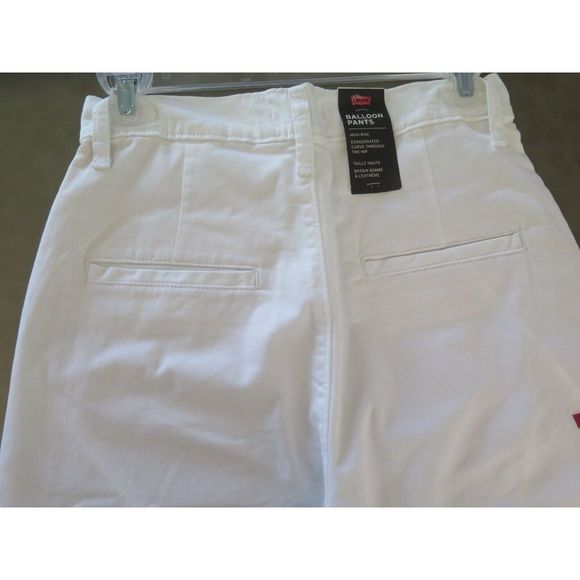 Levi's Premium Women's Sz 26 x  26 White Retro Style Balloon Pleated Pants - Picture 6 of 8